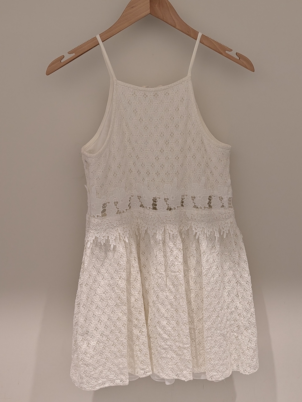 Rebellion Lace Dress - Picture 4 of 4